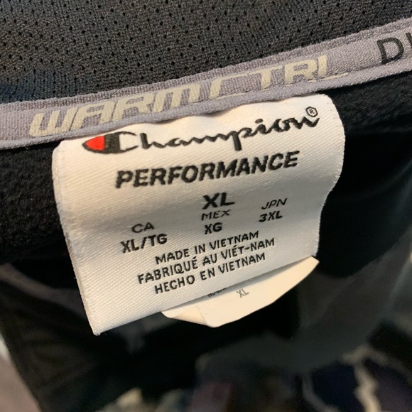 Champion 1/4 zip performance pullover - Picture 3 of 3